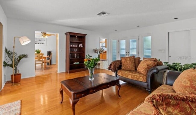 Foto del edificio - 2516 Roberta St