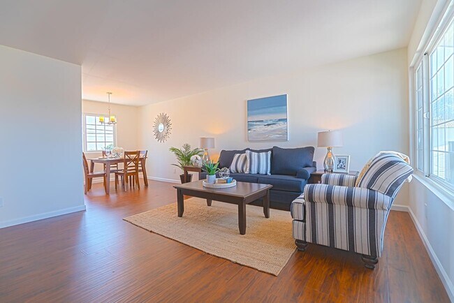 Foto del edificio - 263-267 Ebony Ave