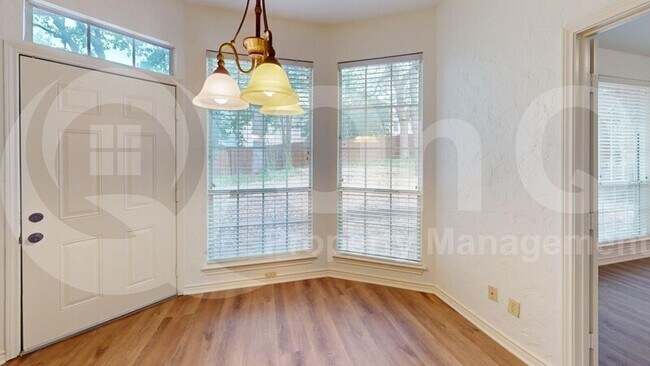 Foto del edificio - 3266 Birch Ave