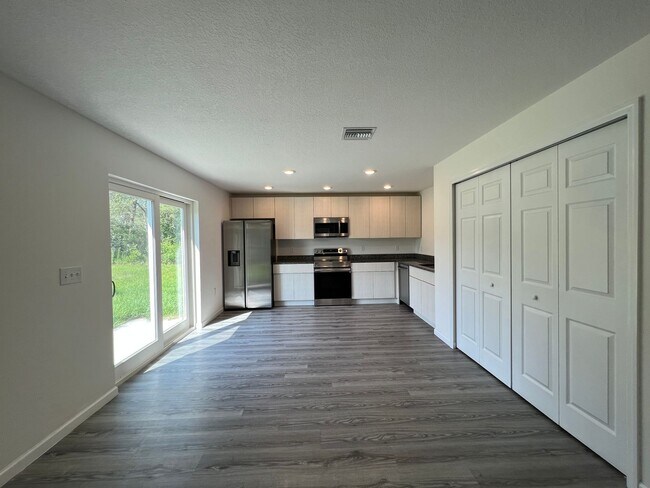 Building Photo - Beautiful 3 BD/2BA Home in Beautiful Ocala!!!