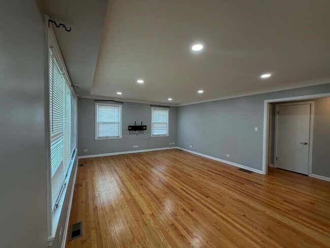 Foto del edificio - 9243 Lynwood Dr
