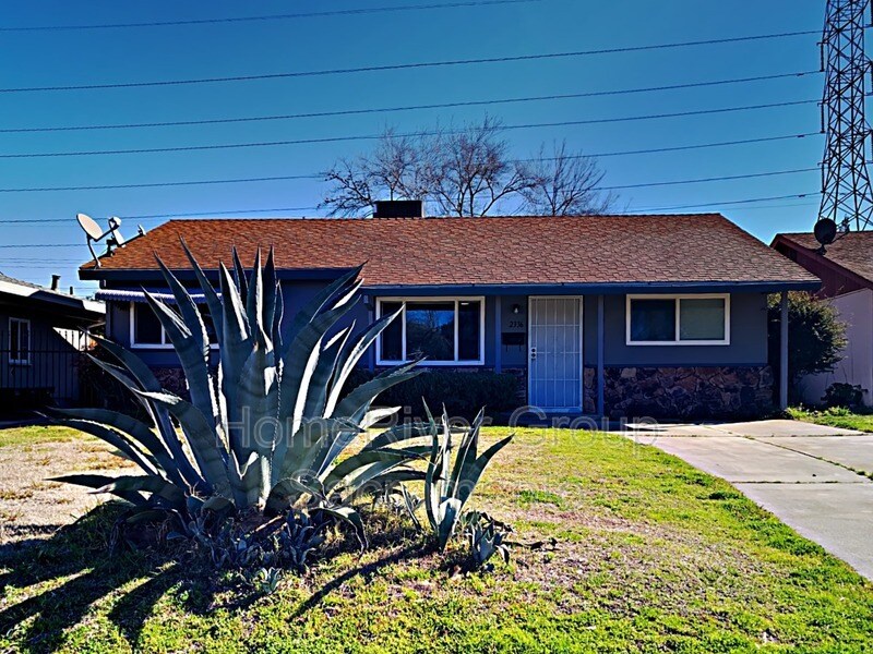 Primary Photo - 2336 Darwin St