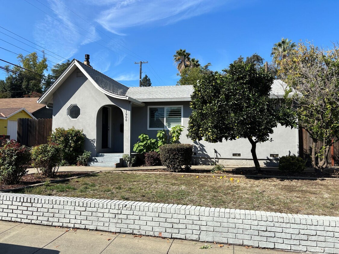 Primary Photo - Beautiful Sacramento Gem