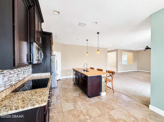 Foto del edificio - 409 Grande Sunningdale Loop