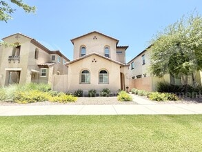 Building Photo - 3726 E Dogwood Dr