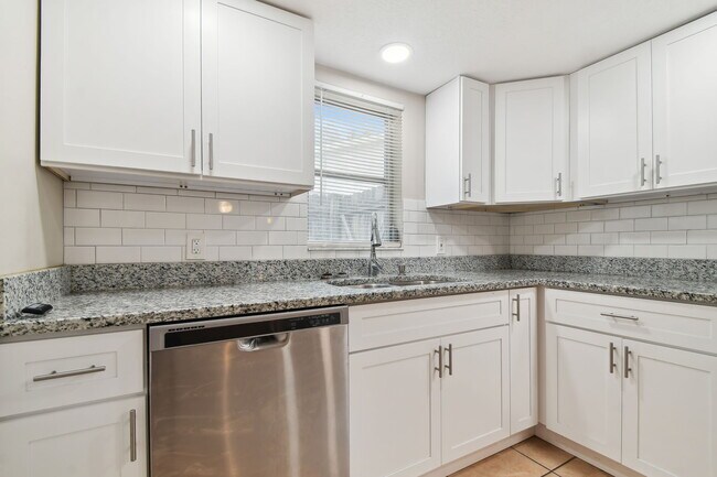 Foto del edificio - 4818 Dogwood St
