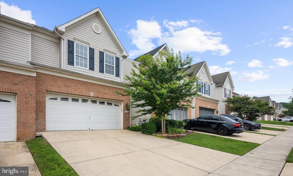 Primary Photo - 4749 Thistle Hill Dr
