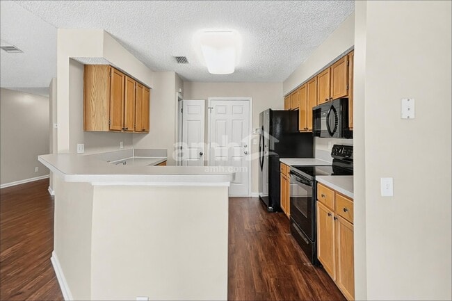 Building Photo - 12612 Ashglen Dr N