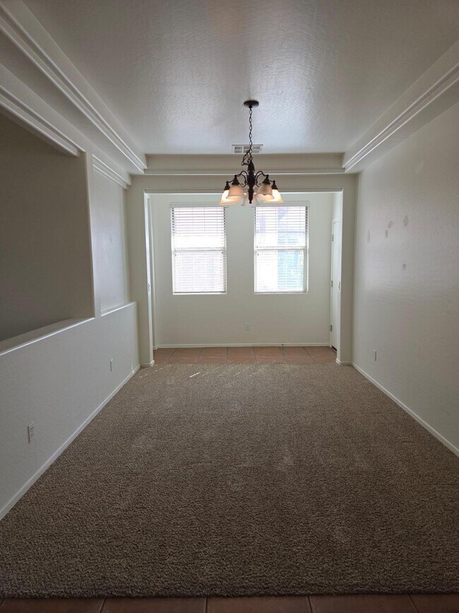 Foto del edificio - 19950 E Reins Rd