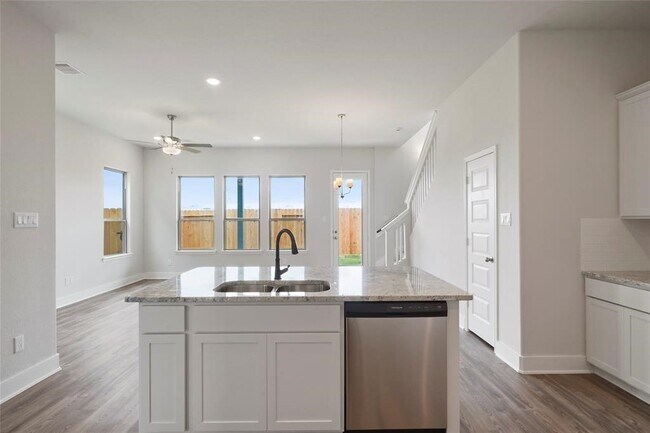 Building Photo - 11411 Waterford Spg Trl