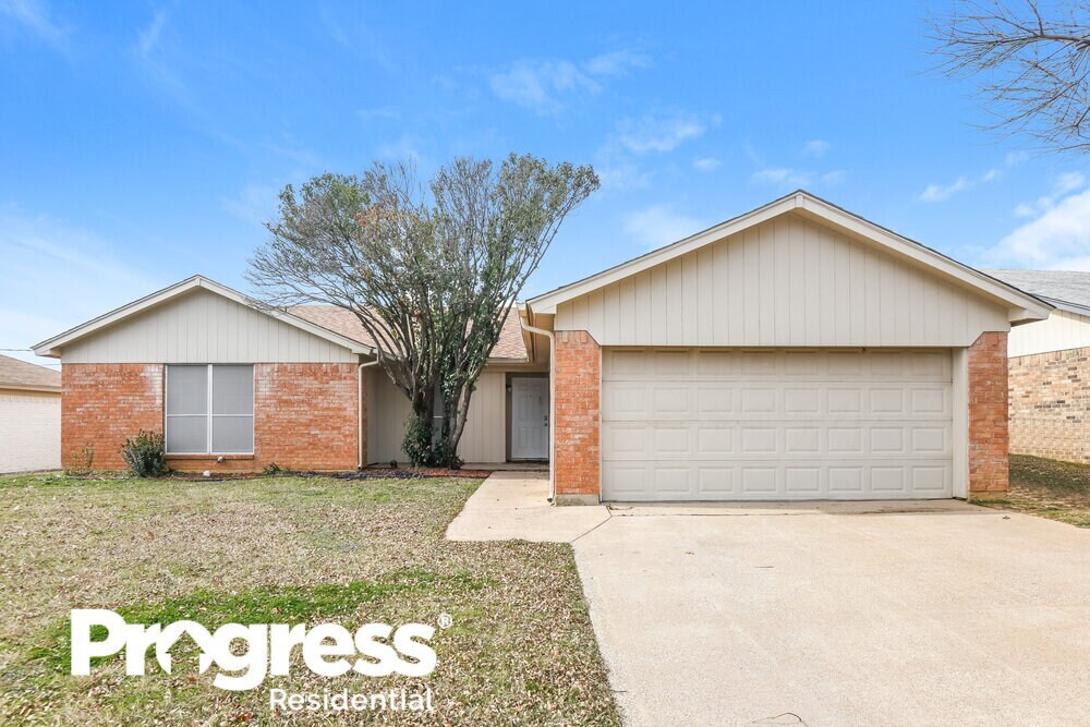 Primary Photo - 6208 Cool Springs Dr