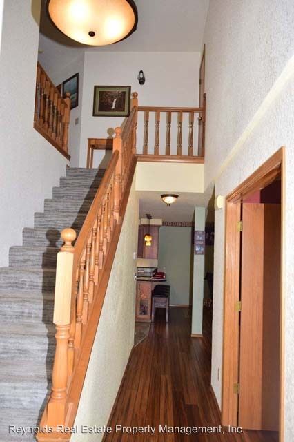 Building Photo - 6218 Hickory Ct SE