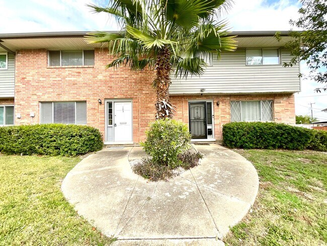 Foto del edificio - Modern Living With Covered Parking And Pat...