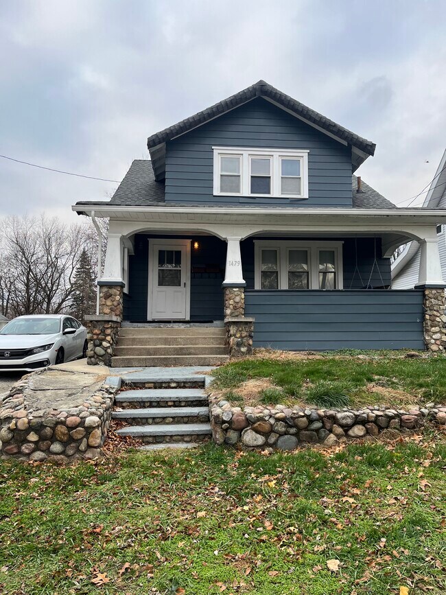 Building Photo - 1479 Canadian Ave