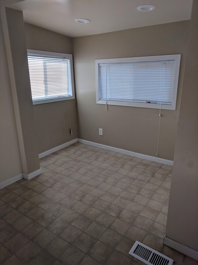 Building Photo - 2401 Bemidji Ave N