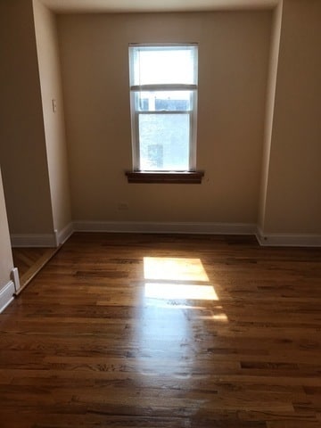 Building Photo - 1326 N Maplewood Ave