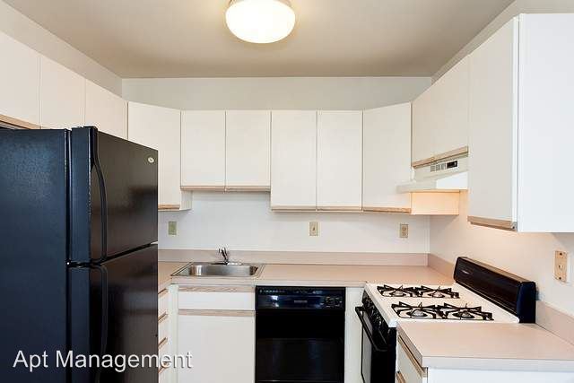 Building Photo - 544 Chester Pike