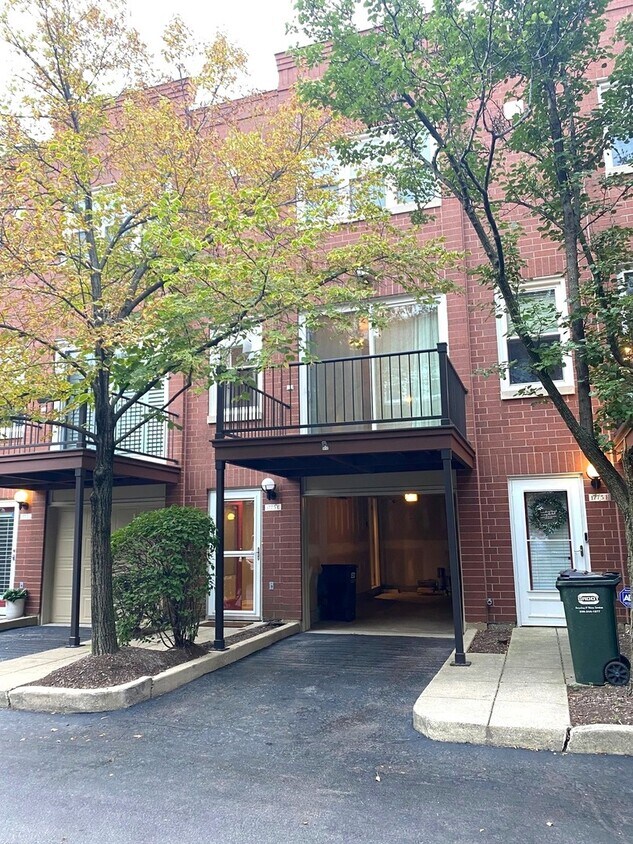 1775 W Altgeld St, Chicago, IL 60614 Townhome Rentals in Chicago IL