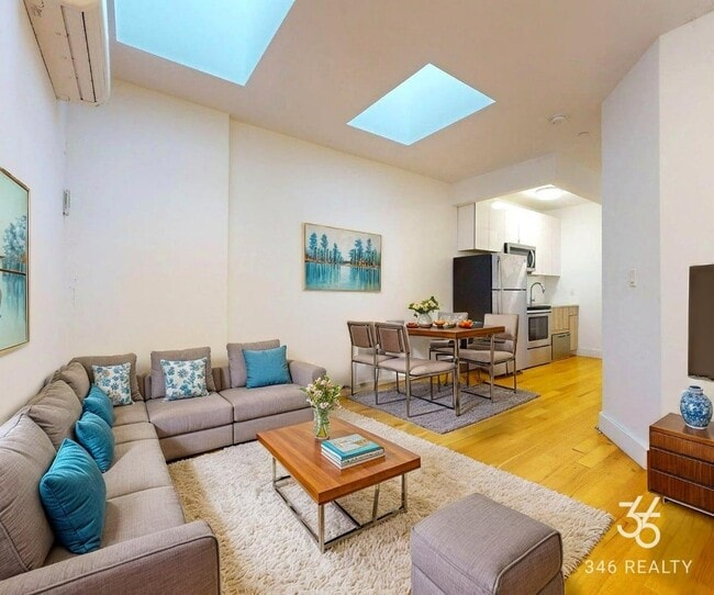 West 134th Street - West 134th Street Apartment