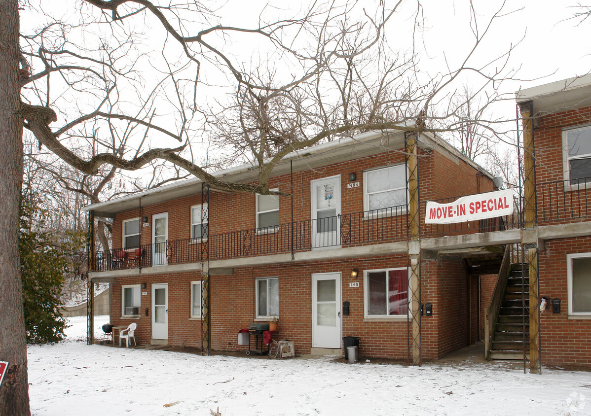 Building Photo - 132-136 Brunson Ave