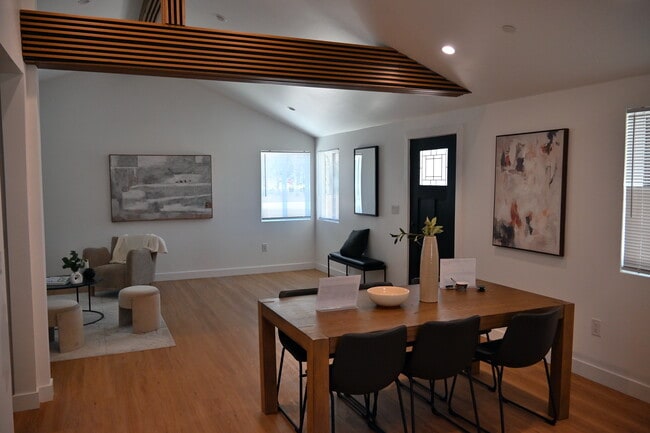 Foto del edificio - 13536 Remington St