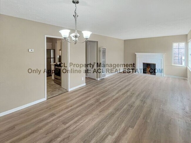 Building Photo - Centrally Located Hayward Home For Rent