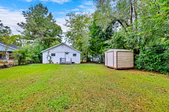 Foto del edificio - 203 Ash Ave