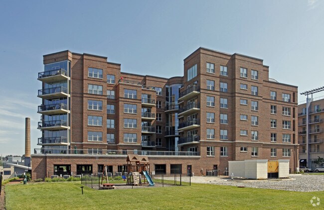 Foto del edificio - Sky Line Building