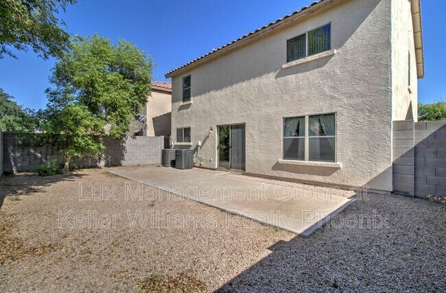 Building Photo - 8851 E Pampa Ave