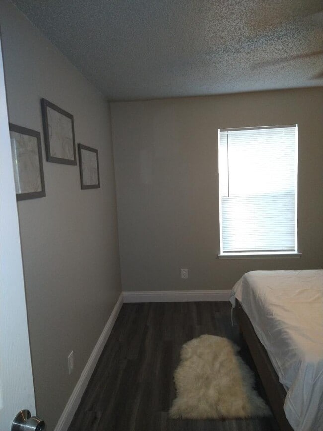 Photo - 612 London place Apartment