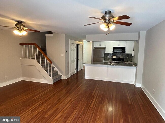 Foto del edificio - 1011 Princeton Pl