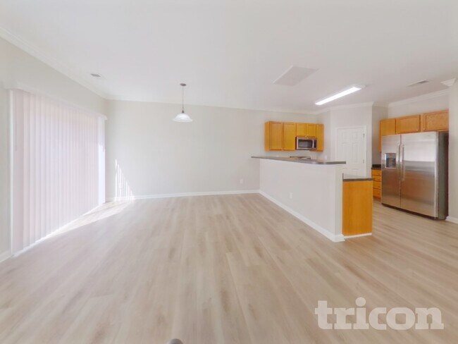 Foto del edificio - 369 Drooping Leaf Rd