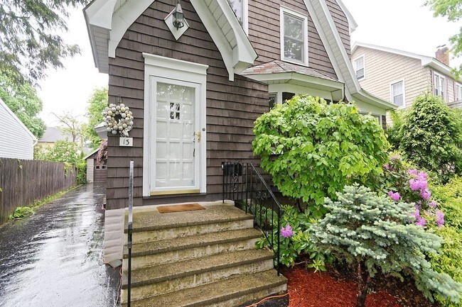 Building Photo - 13 Danker Ave