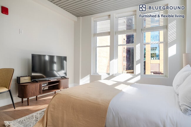 Building Photo - 44 Bromfield St