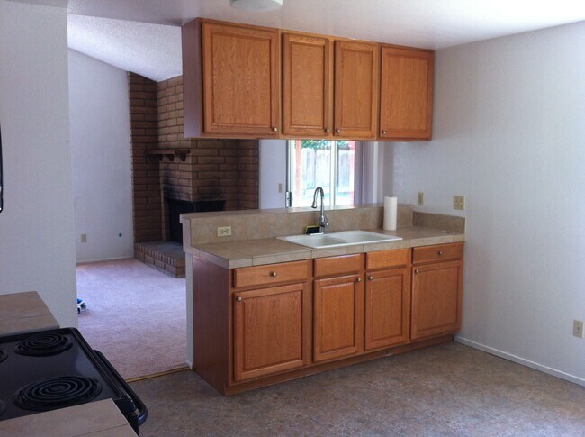 Foto del edificio - 1744 Ron Ct