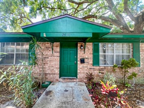 Building Photo - 2628 S Palmeden Dr