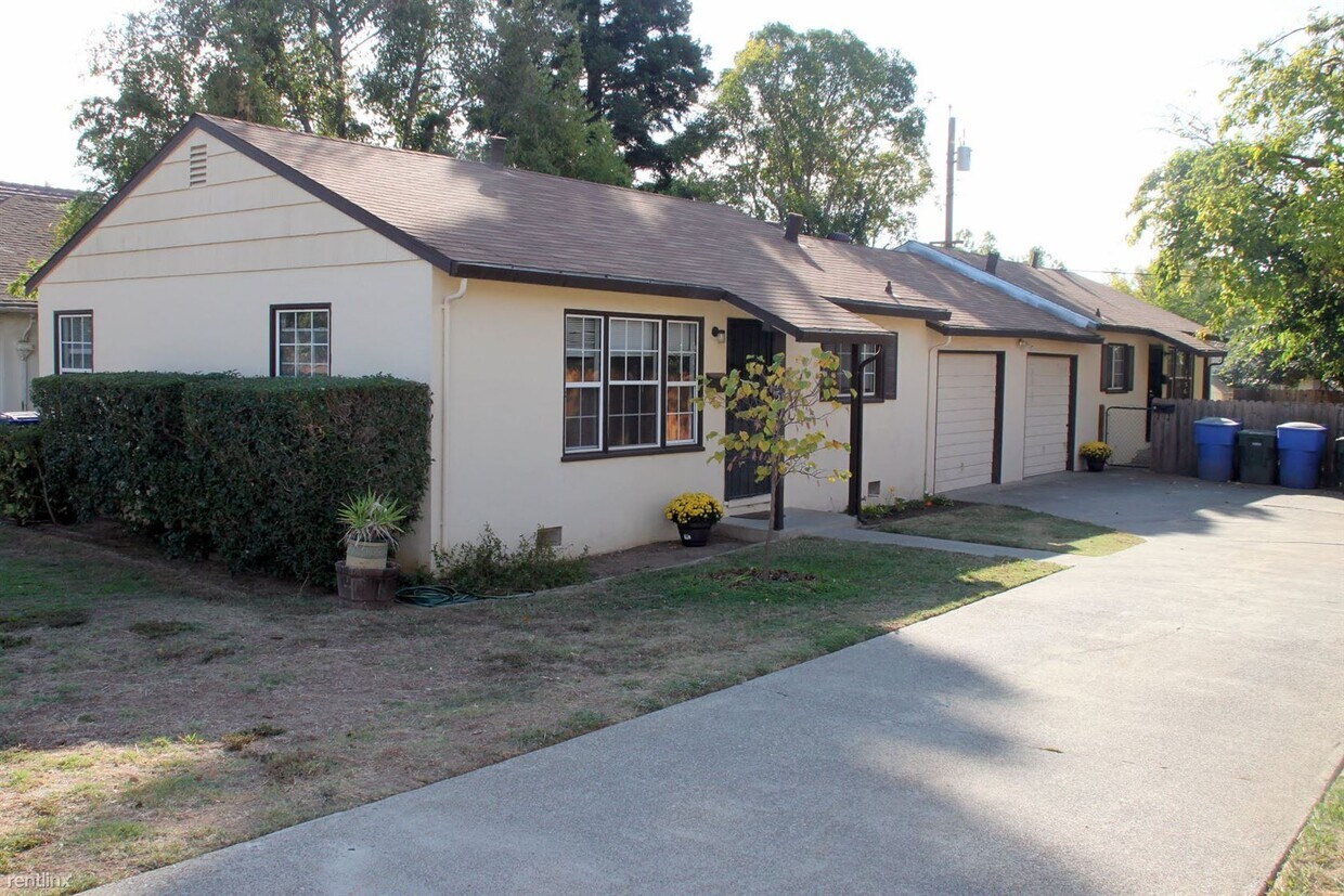 Primary Photo - 1454 27th Ave