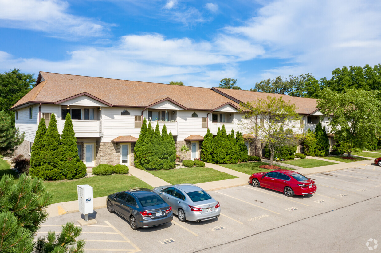 Villa Rae Apartments - Alquileres en Kenosha, WI | Apartamentos.com