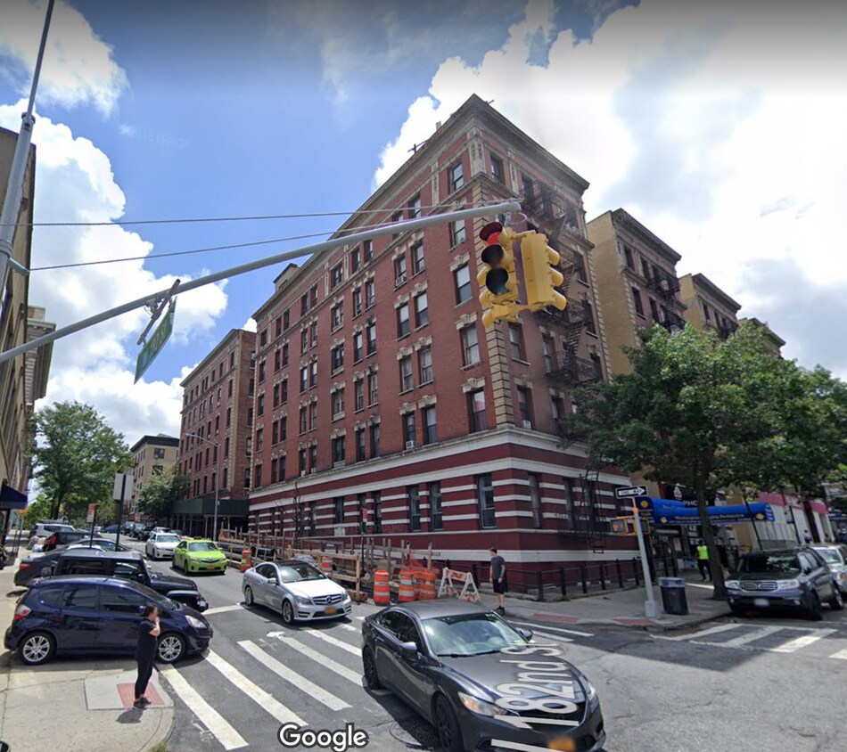 Foto principal - 4260 Broadway