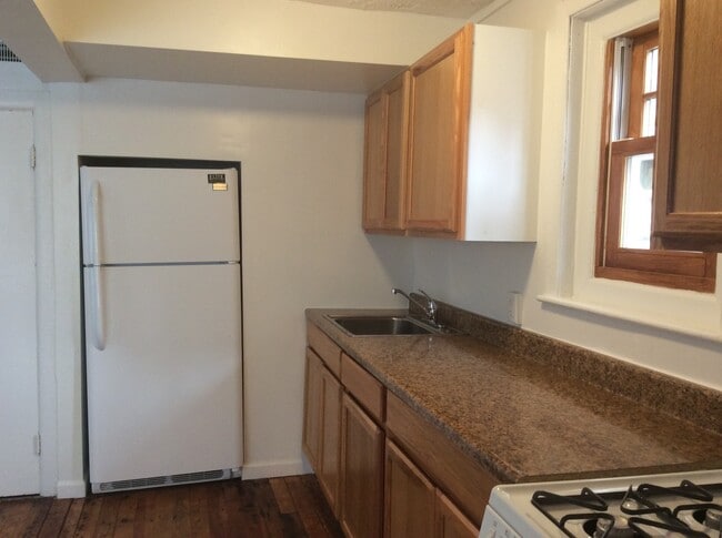 Building Photo - Cozy 1 bedroom Tiny Home on the East End of York City