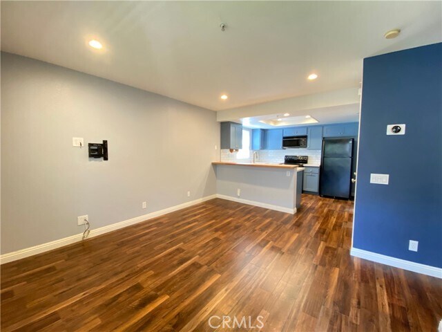 Foto principal - 8718 E Indian Hills Rd