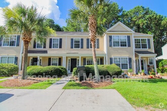 Building Photo - 1247 Island Club Dr