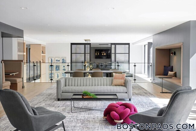 Building Photo - 120 Commerce Way