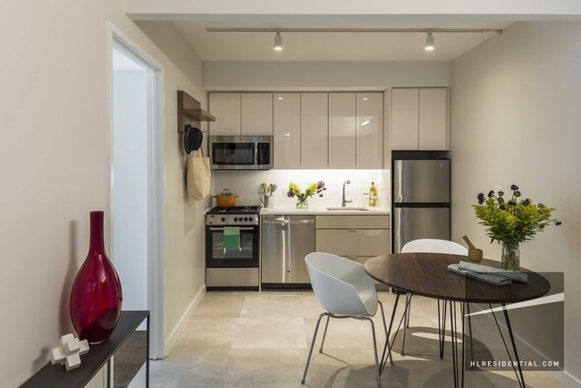 Foto del edificio - 3710 Crescent St