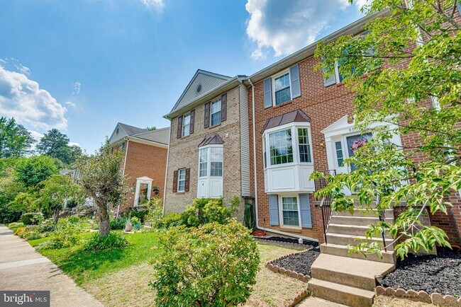 Foto del edificio - 8508 Blue Bird Woods Ct