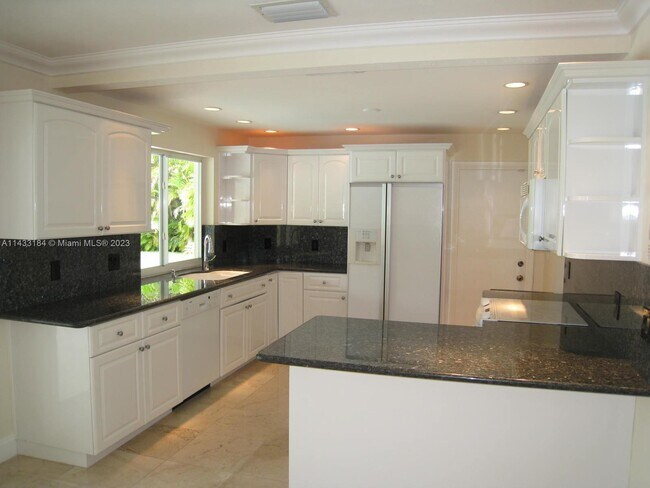 Building Photo - 7260 SW 105th Terrace