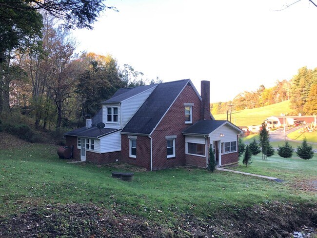 Foto del edificio - 418 Wilson Ridge Rd
