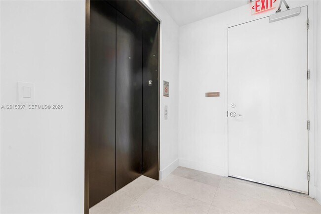 Foto del edificio - 175 SE 25th Rd