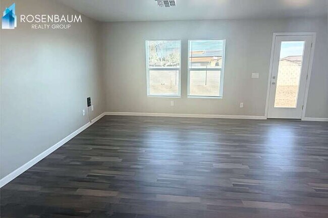 Building Photo - 8764 W Reventon Dr