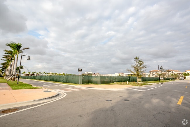 Building Photo - 5300 Paseo